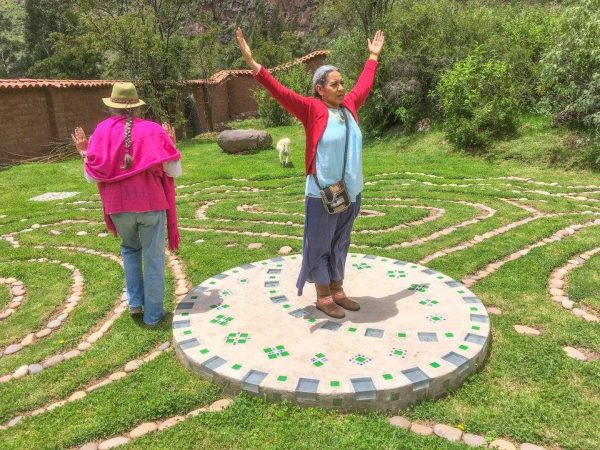 After their alignment, Manzana left the labyrinth. It was very touching.... 